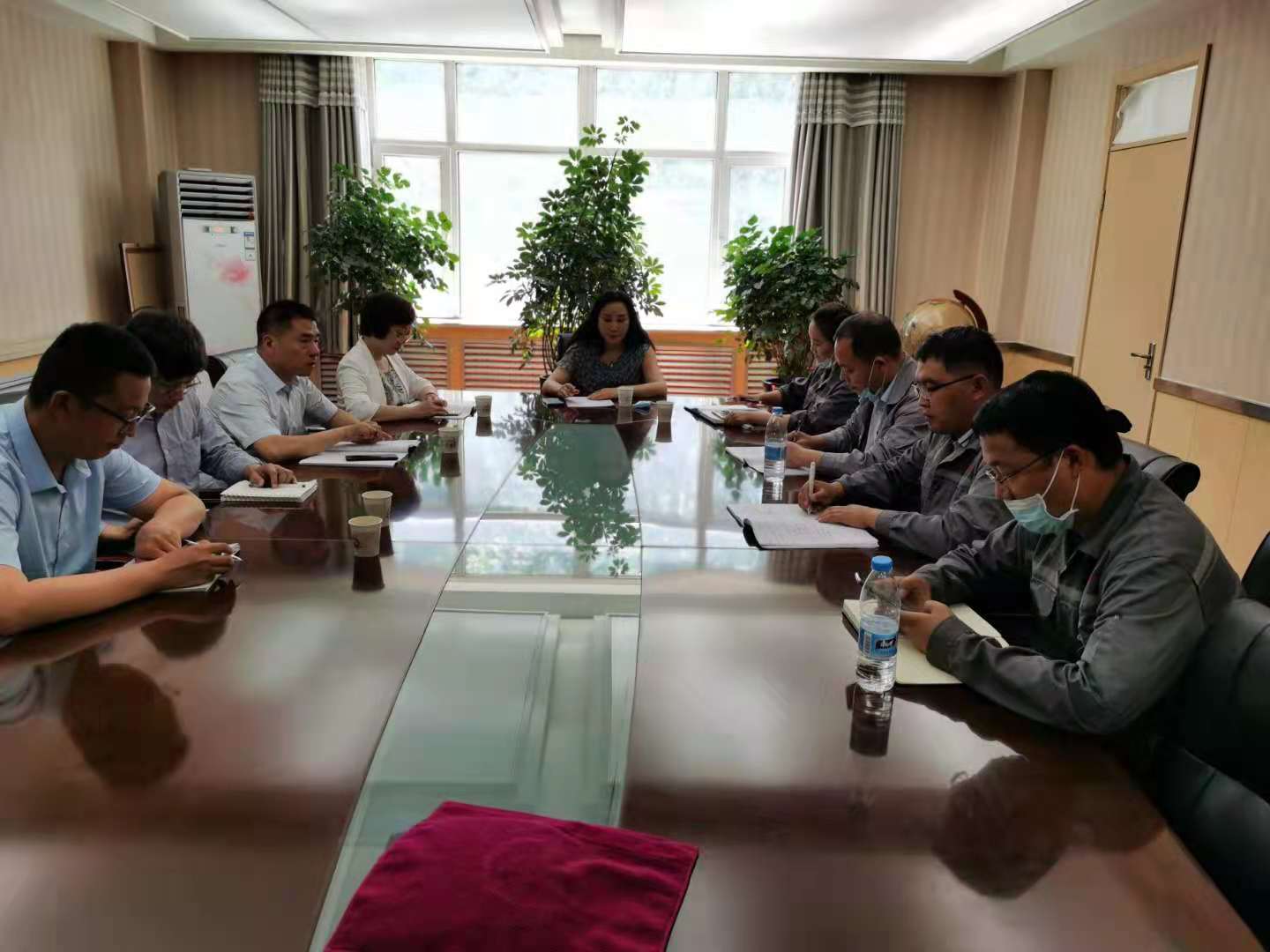 集團(tuán)常務(wù)副總經(jīng)理劉惠、副總經(jīng)理劉昆等前往華泰隆公司檢查調(diào)研